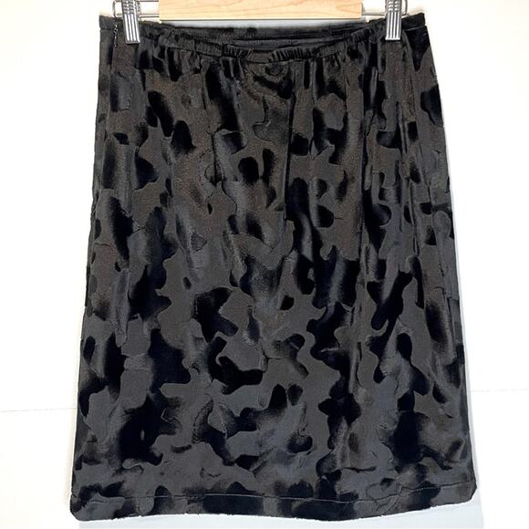 Vintage Diane Von Furstenberg Black Velvet Printed Pencil Skirt - size Medium - Picture 2 of 5
